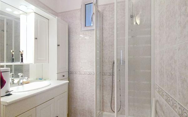 Appartement à vendre    3 pièces • 60,45 m2 Avignon