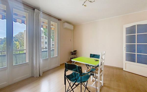 Appartement à vendre    3 pièces • 60,45 m2 Avignon