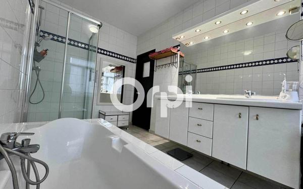 Maison à vendre    7 pièces •  Hazebrouck