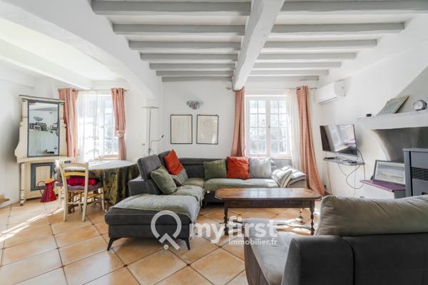 Les Arcs (83460) DEUX MAISONS INDÉPENDANTES AU CŒUR DES VIGNES