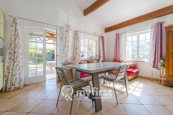 Les Arcs (83460) DEUX MAISONS INDÉPENDANTES AU CŒUR DES VIGNES