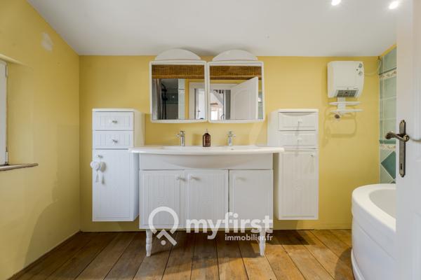 Les Arcs (83460) DEUX MAISONS INDÉPENDANTES AU CŒUR DES VIGNES