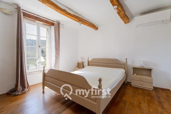 Les Arcs (83460) DEUX MAISONS INDÉPENDANTES AU CŒUR DES VIGNES