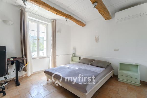 Les Arcs (83460) DEUX MAISONS INDÉPENDANTES AU CŒUR DES VIGNES