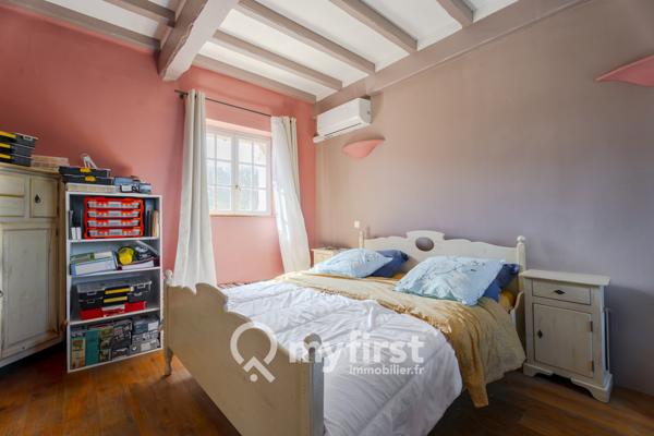 Les Arcs (83460) DEUX MAISONS INDÉPENDANTES AU CŒUR DES VIGNES