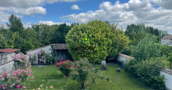 Maison
         4 pièces
        - 104 m² Exclusivité 99 000 € *