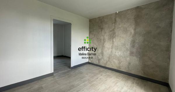 Maison
         4 pièces
        - 104 m² Exclusivité 99 000 € *