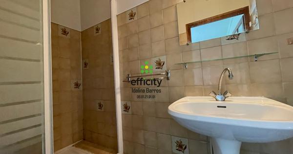 Maison
         4 pièces
        - 104 m² Exclusivité 99 000 € *