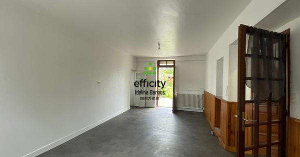 Maison
         4 pièces
        - 104 m² Exclusivité 99 000 € *