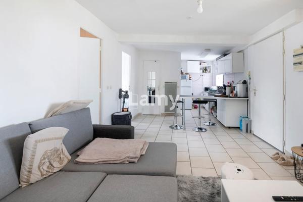 Immeuble de rapport de 2005: 197 m² avec 4 appartements.