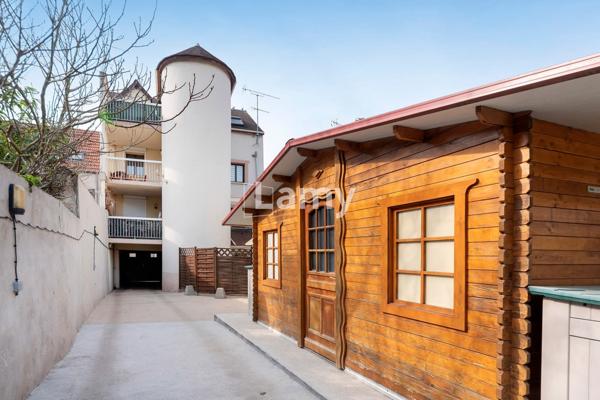 Immeuble de rapport de 2005: 197 m² avec 4 appartements.