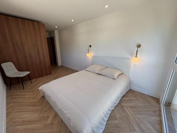 Saint-Raphaël: Villa avec suite de plain pied, piscine et garage, proche santa lucia