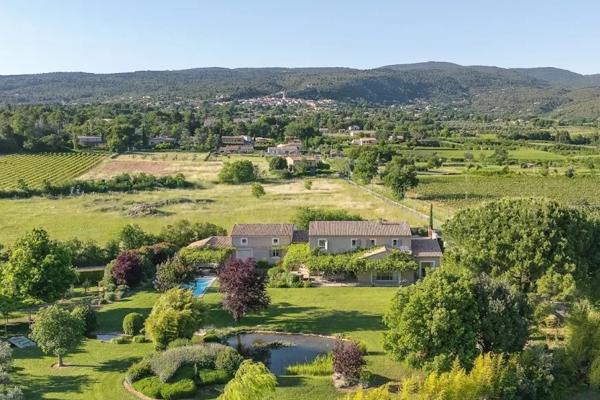 Saint-Saturnin-lès-Apt (84490) Propriété de charme dans le Luberon avec gîte indépendant et potentiel d’exploitation
