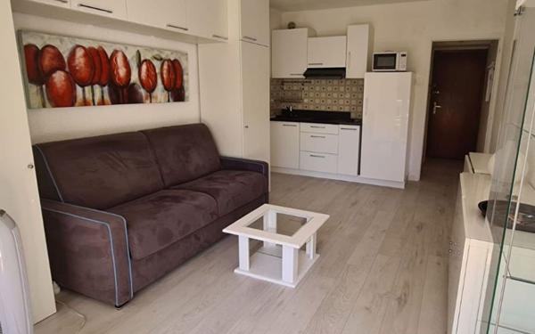 Appartement à louer    1 pièce •  Saint-Mandrier-sur-Mer