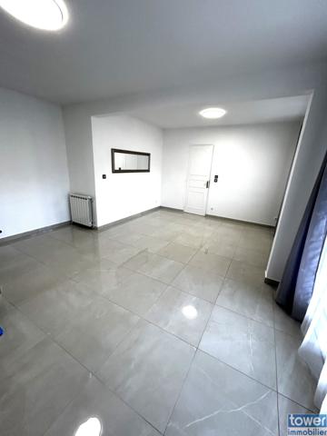 Maison
                                                                                                                                                                                                                                                                                                                        6 pièce(s)                                                                                                                                                                                                          5 chambre(s)                                                                                                                                                                                                          130  m²