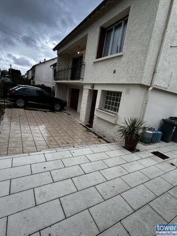 Maison
                                                                                                                                                                                                                                                                                                                        6 pièce(s)                                                                                                                                                                                                          5 chambre(s)                                                                                                                                                                                                          130  m²