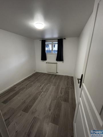 Maison
                                                                                                                                                                                                                                                                                                                        6 pièce(s)                                                                                                                                                                                                          5 chambre(s)                                                                                                                                                                                                          130  m²
