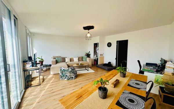 Appartement à vendre    3 pièces • 75,62 m2 Toulon