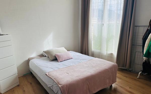 Appartement à vendre    3 pièces • 75,62 m2 Toulon