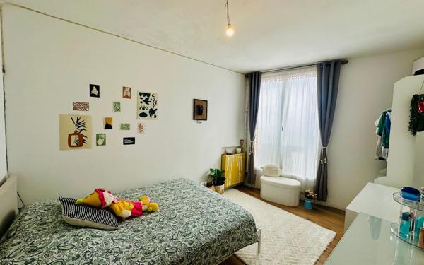 Appartement à vendre    3 pièces • 75,62 m2 Toulon