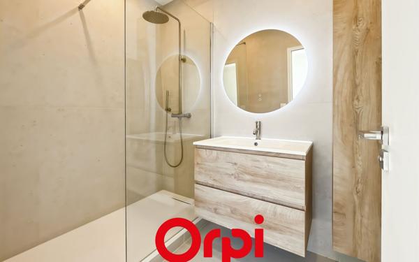 Maison à vendre    7 pièces • 196 m2 Bandol