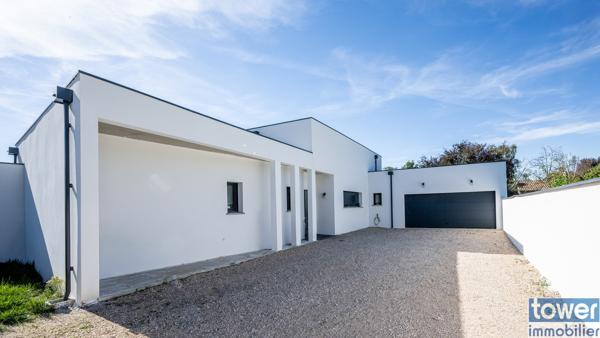 Maison
                                                                                                                                                                                                                                                                                                                        6 pièce(s)                                                                                                                                                                                                          4 chambre(s)                                                                                                                                                                                                          200  m²