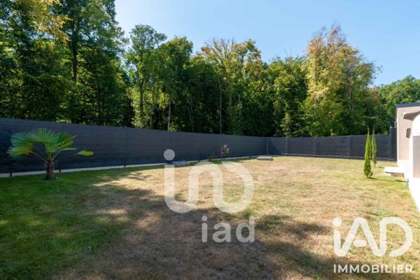 Maison à vendre 4 pièces 91,44 m² Épône
