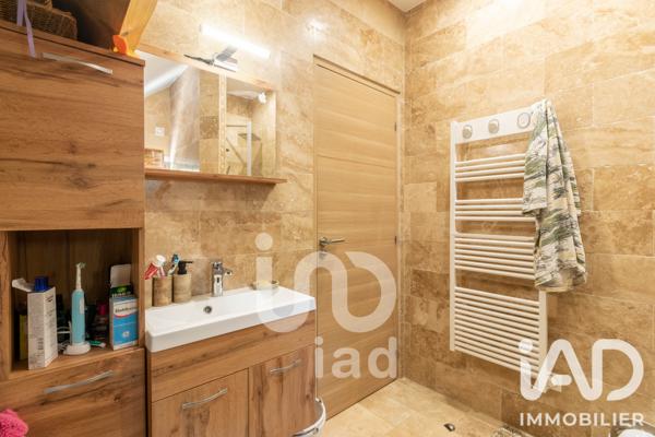 Maison à vendre 4 pièces 91,44 m² Épône