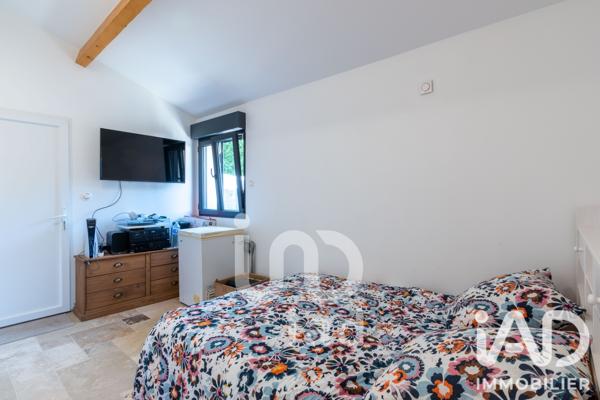 Maison à vendre 4 pièces 91,44 m² Épône