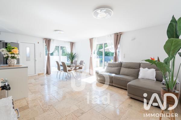 Maison à vendre 4 pièces 91,44 m² Épône