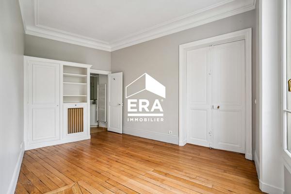 Appartement Parc Monceau 125.84 m2