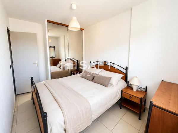 Appartement T3 dernier étage, piscine, vue dégagée