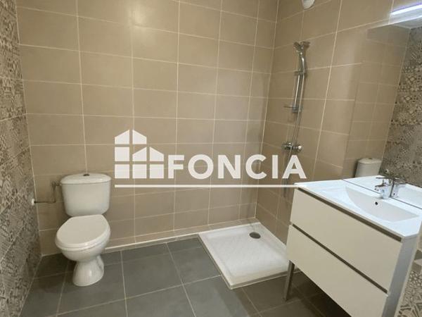 Location Studio 23.5 m² - 26 RUE ANDRE THEURIET Nice 06100