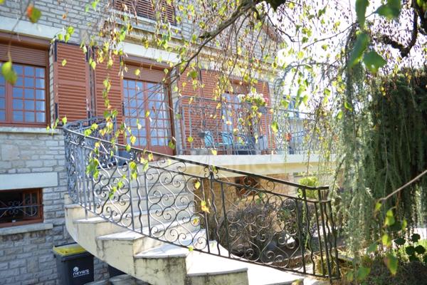 Maison de pierres à vendre 5 pièces VARENNES VAUZELLES (58)