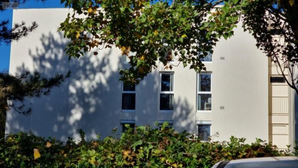 Appartement à vendre à Jonzac en Charente-Maritime (17500), ref : 1876