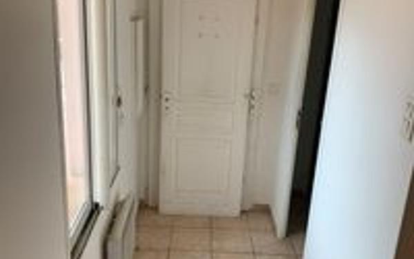 Appartement à louer    2 pièces • 30 m2 Nîmes