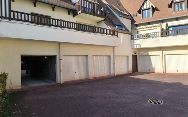 Stationnement à louer    14 m2 Ouistreham