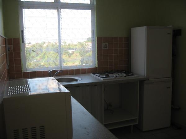 joli appartement très propre en bon état