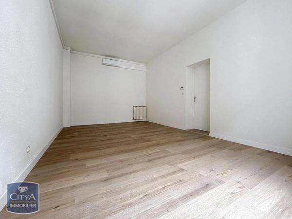 Appartement à louer 3 pièces 64m² Nîmes (30000)