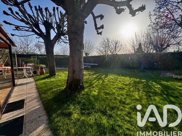 Maison à vendre 7 pièces 137 m² Loire-Authion