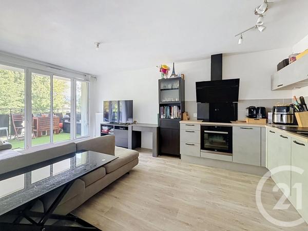 Appartement F3 à vendre  3 pièces - 50 m 2   MONTFERMEIL  - 93