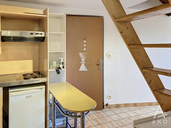 Studio mansardé avec mezzanine - 18,44 m2 en centre-ville de Tarbes