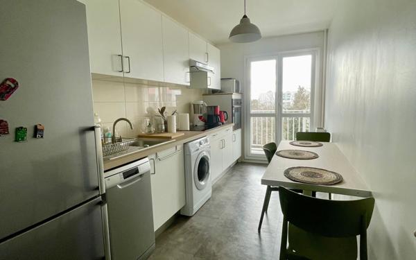 Appartement à vendre    3 pièces • 69,40 m2 Les Ulis