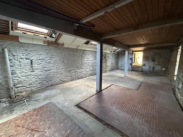 A VENDRE - MAYENNE CENTRE VILLE , Mayenne A VENDRE - MAYENNE CENTRE VILLE , Mayenne