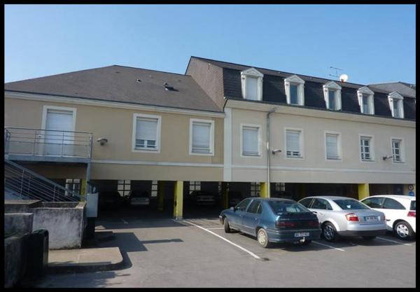 A Louer Hyper Centre , Laval A Louer Hyper Centre , Laval
