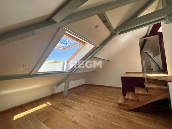Pau (64000) Belle maison rénovée par un architecte de 145 m² habitable (210 m² au sol) sur un terrain de 555 m² - DPE en