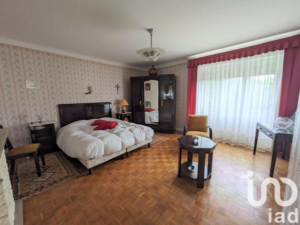 House for sale 5 rooms 143 m² Rolampont