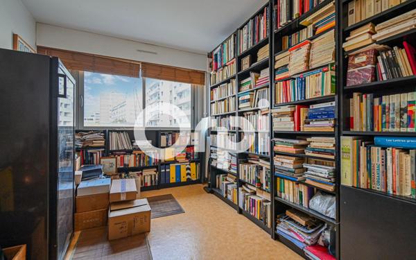 Appartement à vendre    3 pièces • 76 m2 Paris 11