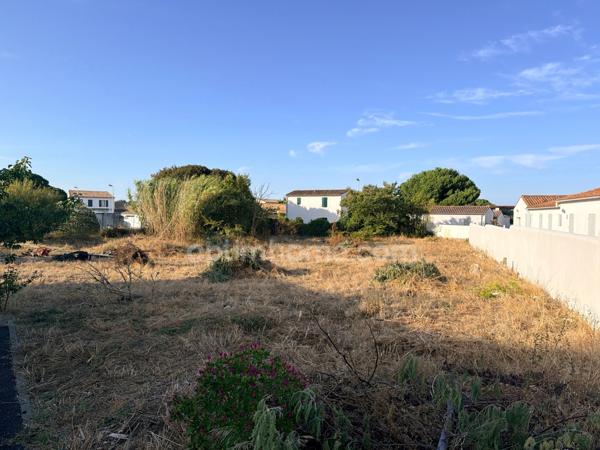 Terrain à vendre de 1 397,00 m² LE BOIS PLAGE EN RE (17)