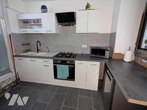 A VENDRE - Pas-de-Calais - AUXI LE CHATEAU - MAISON DE VILLE RENOVEE 84m² HAB. 2 CHAMBRES AVEC ...